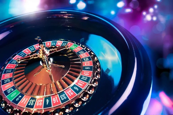 Live Super Sic Bo table with three dice in transparent cage and betting grid displayed